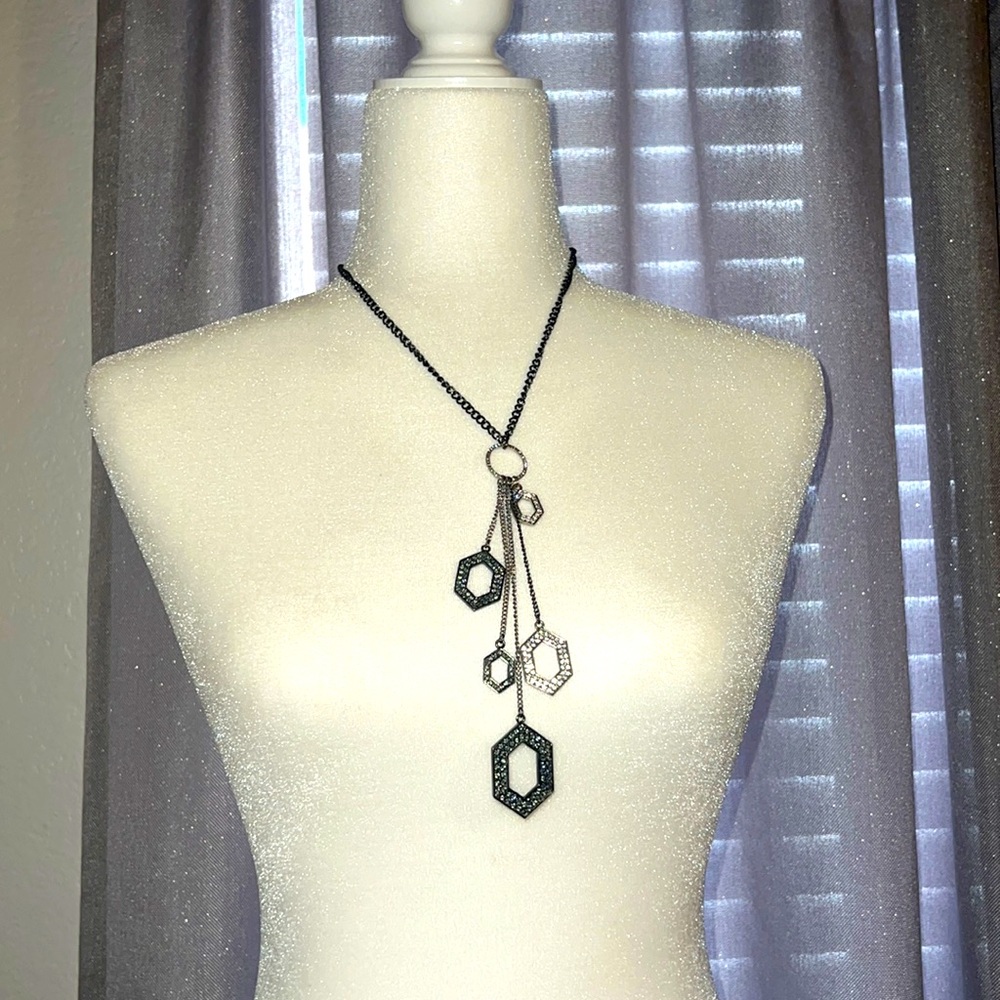 Vintage Guess  necklace